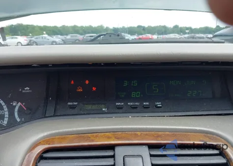 2002 Toyota Avalon Xl/Xls z USA, uszkodzony, nr VIN 4T1BF28B32U207580